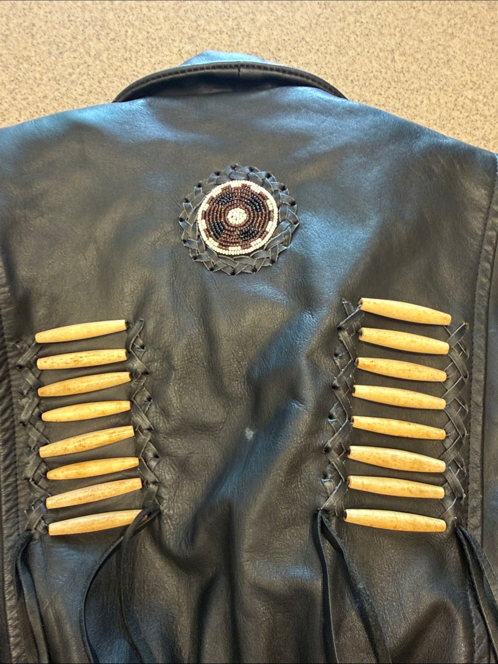 Thinsulate 3M motorcycle Blck Leather Jacket southwest hair pipe and bead accent - Picture 5 of 11